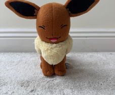 Pokemon Eevee approx. 7" Plush Cutest smile squinting expression Tomy Used Please see pictures