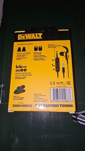 DeWalt Jobsite aux wired earphones