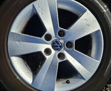 16" Vw Alloys with tyres