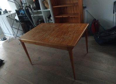 mcintosh mid century table