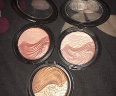 Mac limited edition extra dimension highlighter/blushers