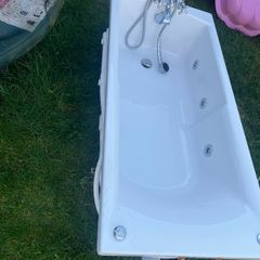 Jacuzzi bath
