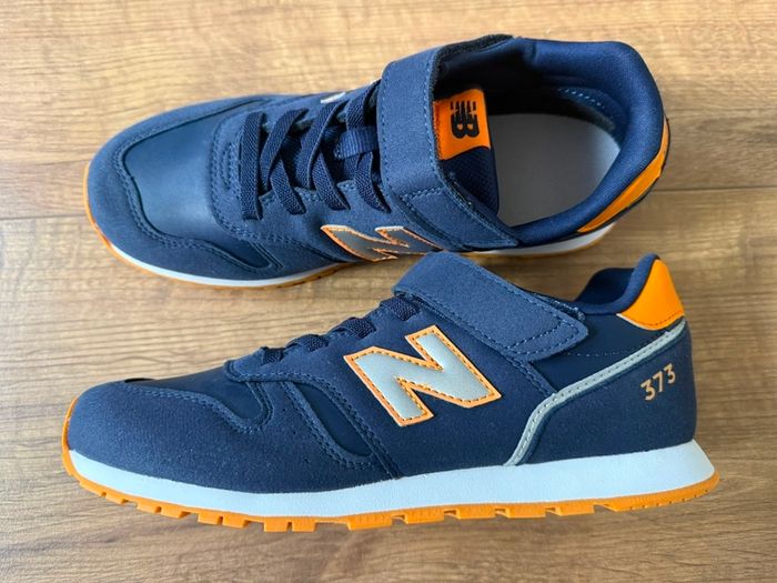 New Balance 373 Shoes