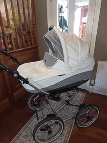 Premium baby pram