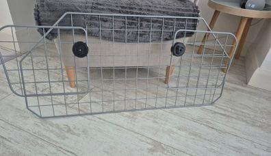 Dog guard for car