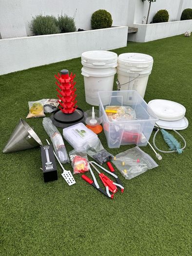 Home Brewing Kit (Beer & Wine)