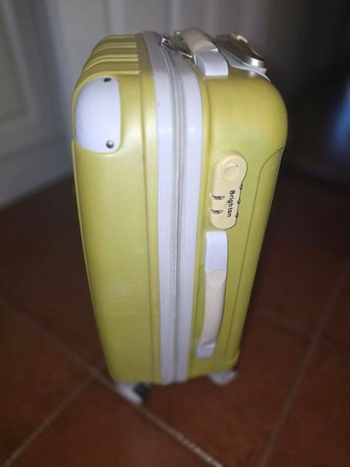 Cabin suitcase