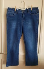 Fat Face denim jeans 34 waist and 24 leg UK size 16 in very good condition with no issues see last two photos for exact measurements FREE STANDARD POSTAGE INCLUDED