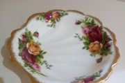 SHELL SWEET DISH Royal Albert Old Country Roses Bone China