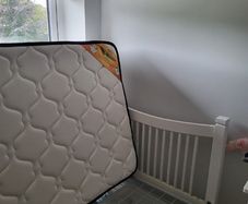 single bed with matteress (never used)