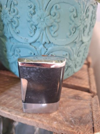 Vintage lighter