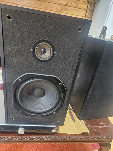 pioneer speakers  and stereo amplifier