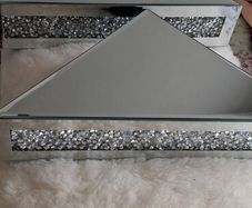 2 corner wall shelves