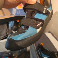 Climbing shoes