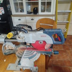 chop saw Bosch professional GCM 800 SJ