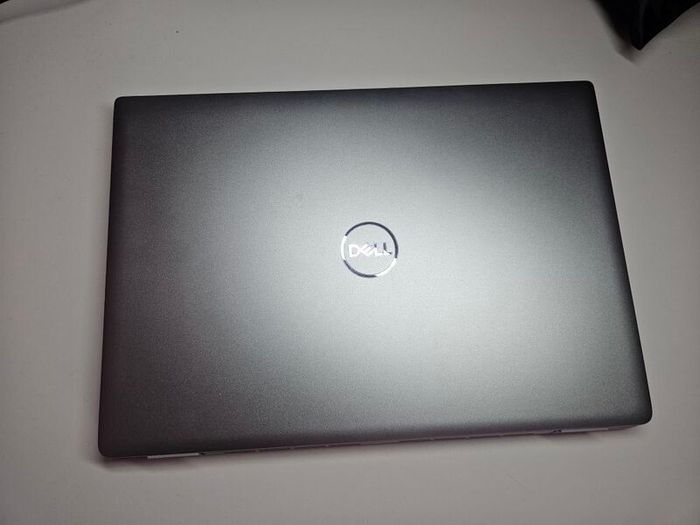 Dell Latitude 7450 14" (2024) | Intel Core Ultra 7 165U | 32GB RAM | 512GB SSD | Win 11 Pro