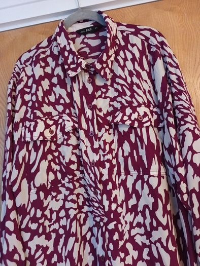 F&F  Long Blouse  - Long Sleeved.   S. 14.