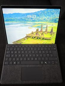 Surface Pro 10 for Business - Ultra7/64/1TB  [High-Spec | Like New]