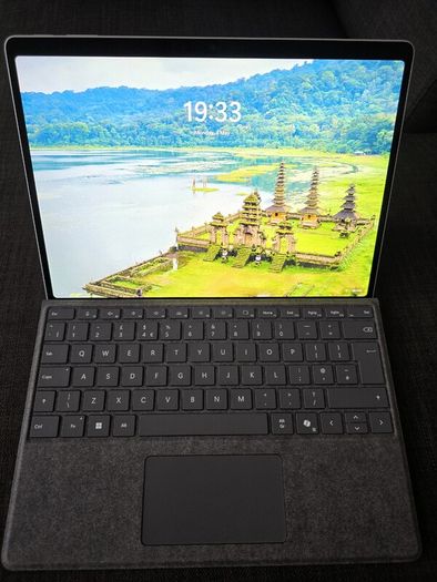 Surface Pro 10 for Business - Ultra7/64/1TB  [High-Spec | Like New]