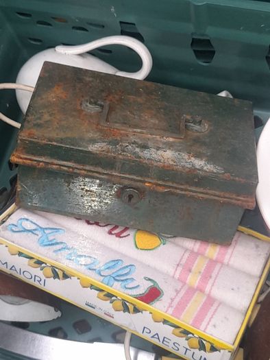 Carboot Box lot of Items sold as a lot, Crate not included., More Lots Available in my other Items, Collection Only in Rochfortbridge Westmeath