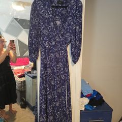 Long blue dress