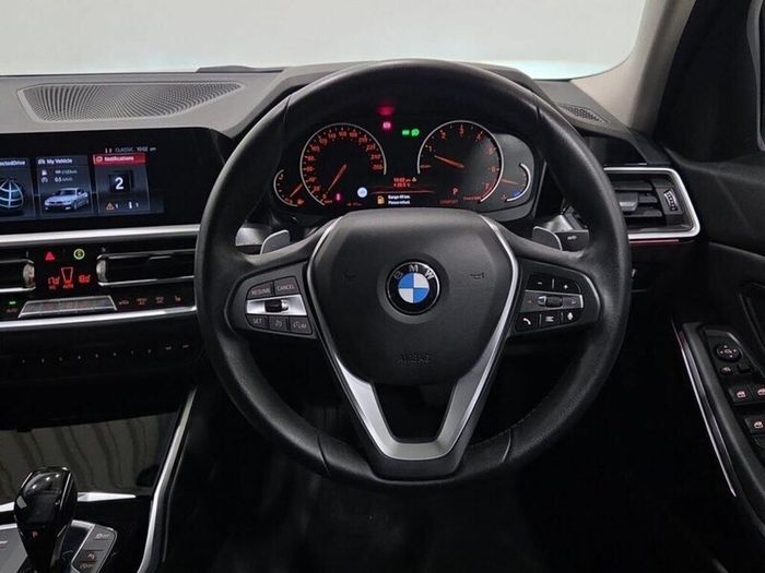 BMW 3-Series 2019
