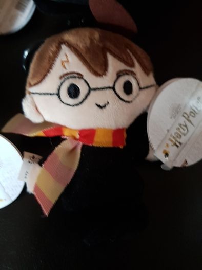 set of 4 harry potter keyrings