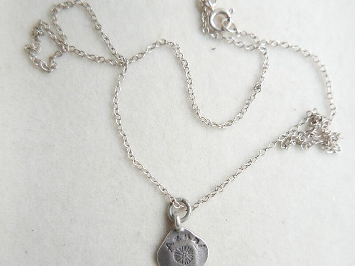 Vintage Sterling Silver .925 Azuni Pendant and Necklace - Full Hallmark length 18" - 3,2g