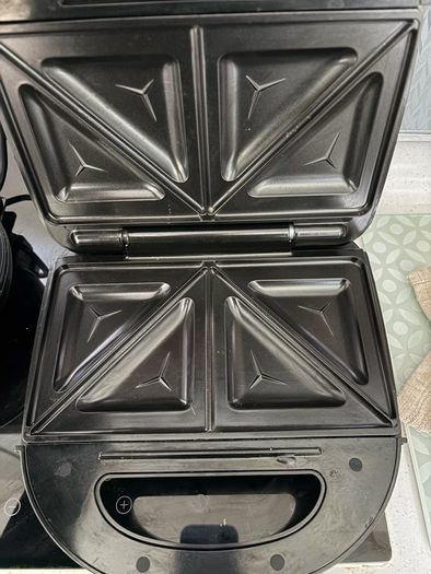 Sandwich maker