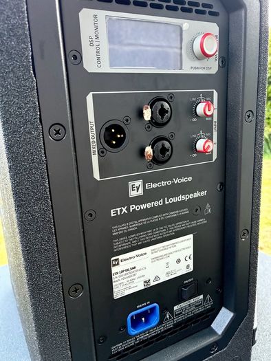 Electro Voice ETX 2 Subs 2 Full Range Audio Speakers