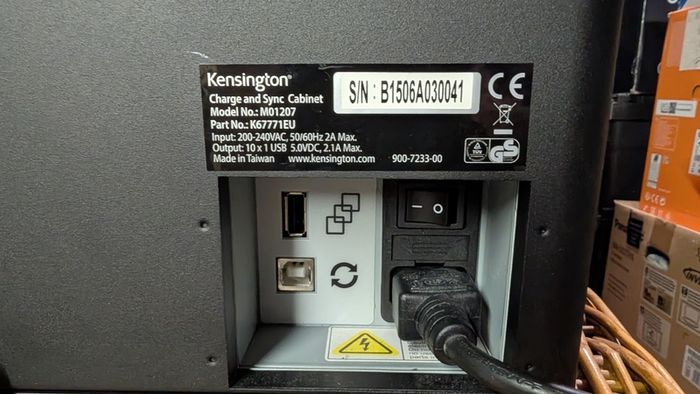 Kensington Charge & Sync
