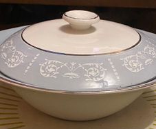 Arklow Pottery taurine, two for forty euros