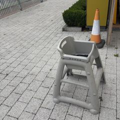 Rubbermaid High Chair