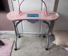 nail table