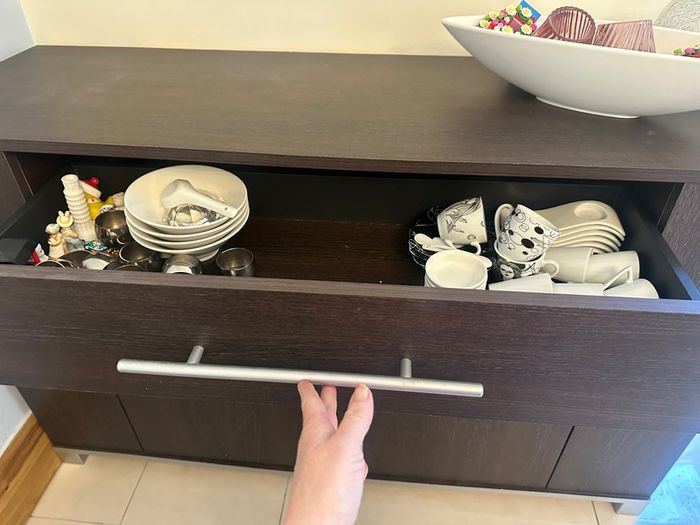cabinet/press
