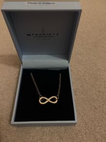 Newbridge silverware Infinity necklace