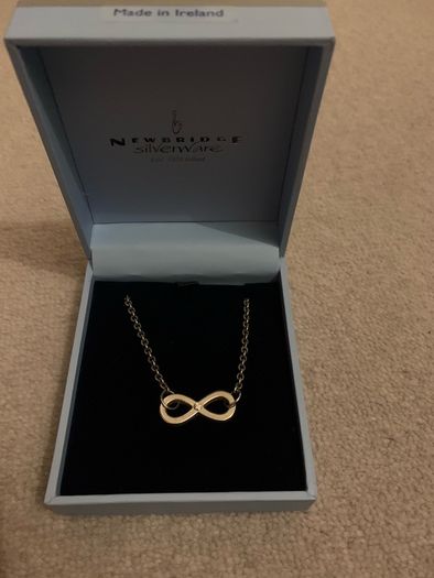 Newbridge silverware Infinity necklace