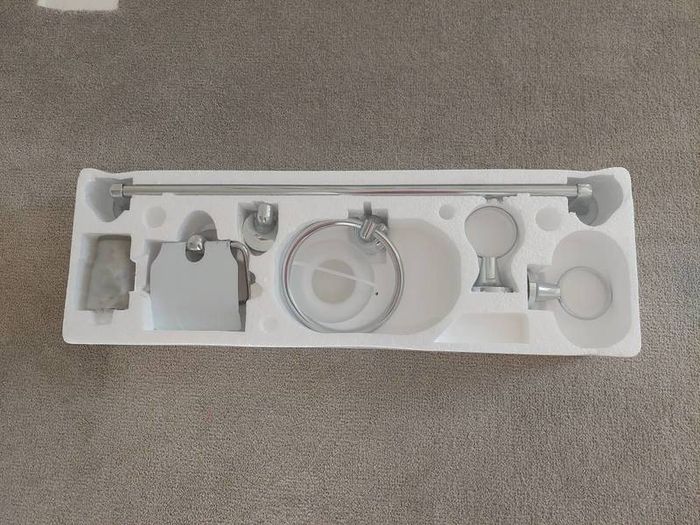bathroom accessories