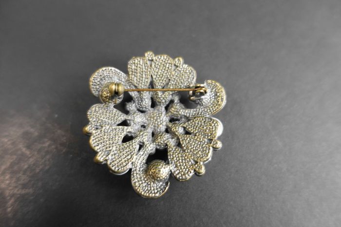Pearl Diamond Brooch