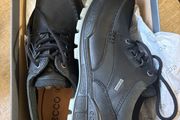 Ecco Track 25 uk10