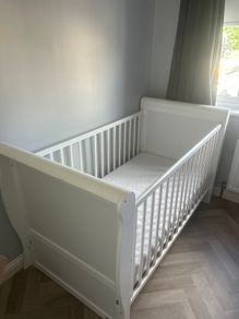 White Sleigh Cot Bed