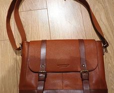 Leather messenger bag