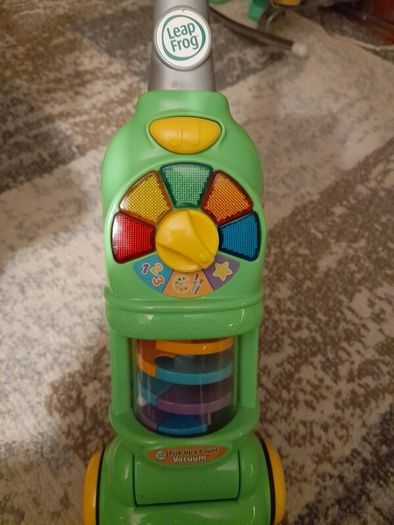 Hoover, vacuum toy Leap Frog