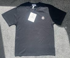 Moncler T-shirt