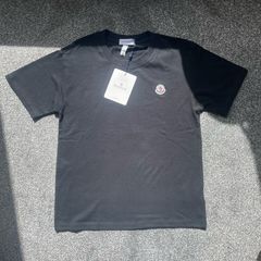 Moncler T-shirt