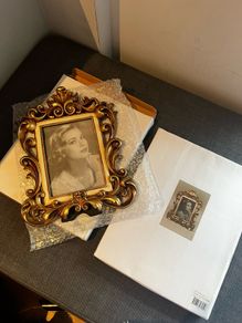Two new gold photo frames