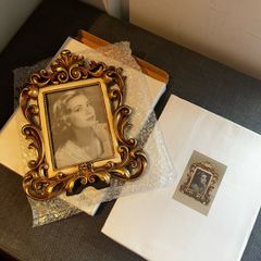 Two new gold photo frames