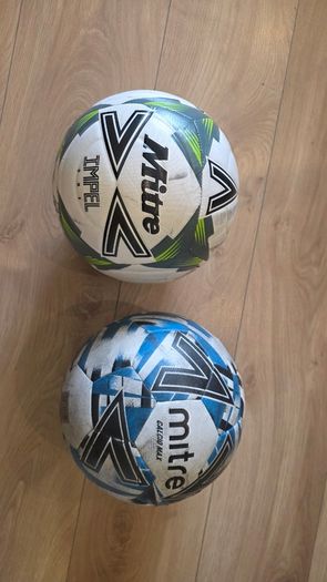 2x Mitre Training Footballs