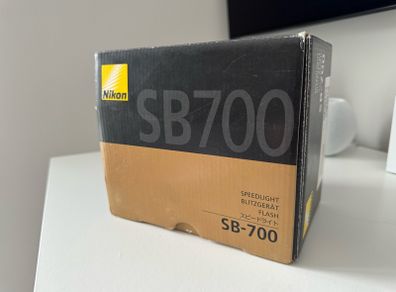 Nikon SB-700 Speedlight