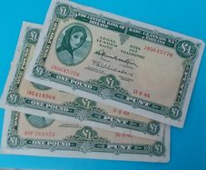 Irish 1960's 3 X Lavery One pound banknotes in Very Fine condition